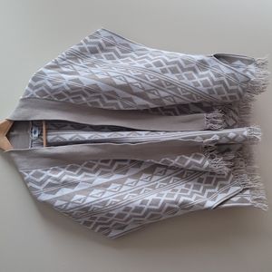 Old Navy Fringe Wrap (XL-XXL)